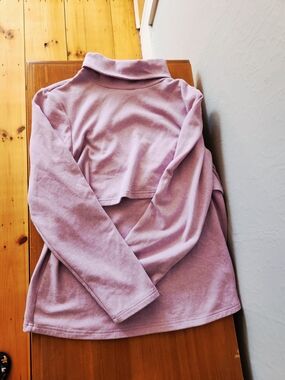 Bearsland NWOT Large Breastfeeding/pumping Lilac Pullover Fleece Top